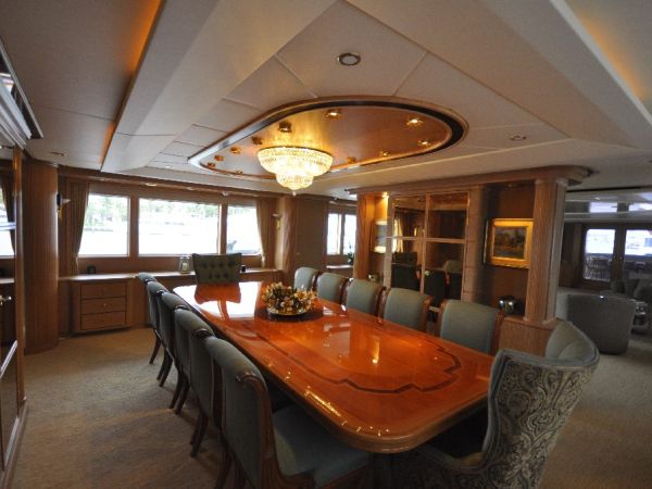 Yacht 3